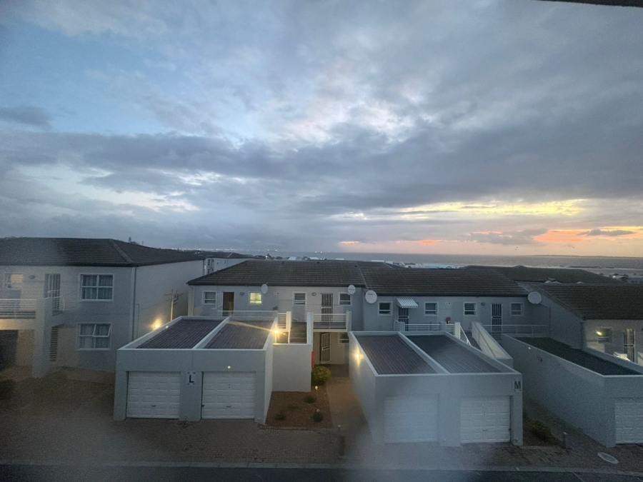 To Let 2 Bedroom Property for Rent in Big Bay Western Cape